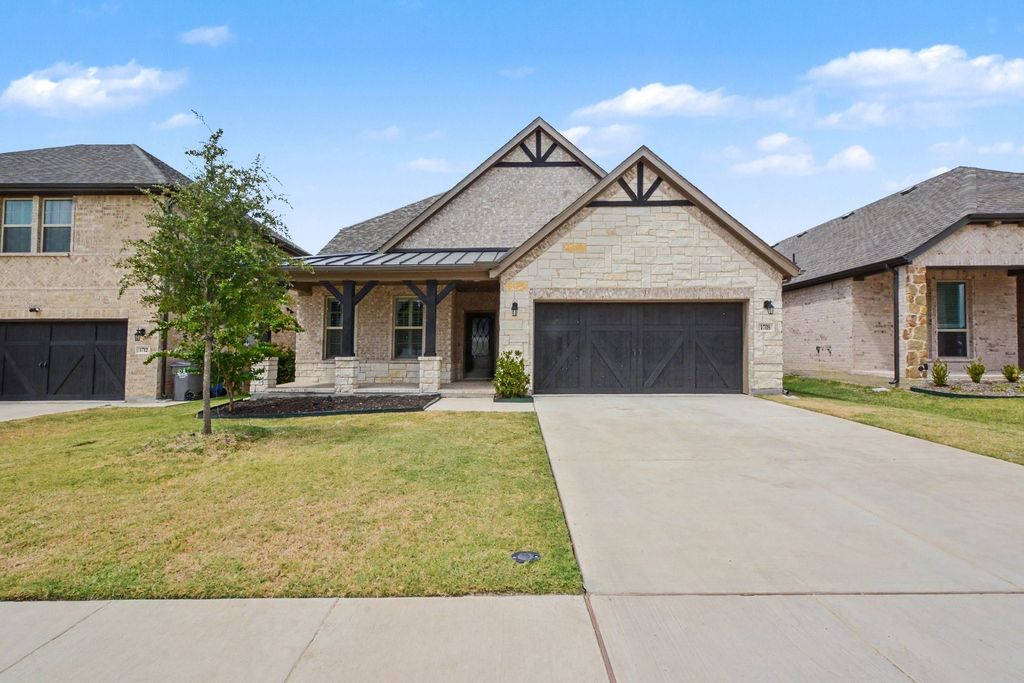1708 Canals Drive, Little Elm, TX 75068