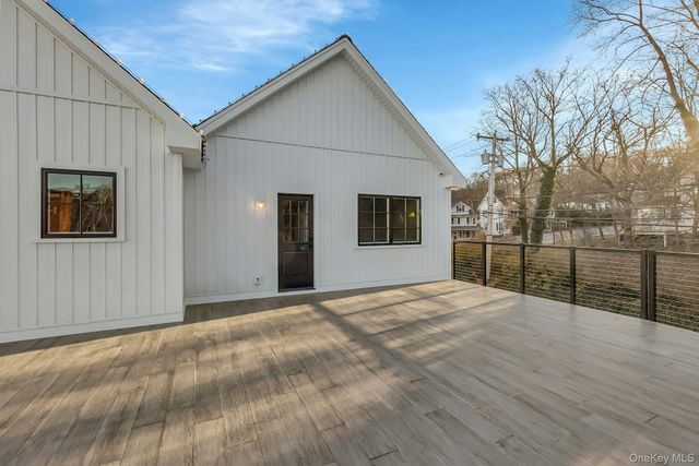 156 W Broadway 3, Port Jefferson, NY 11777