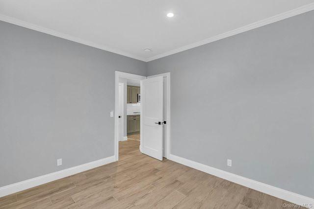 156 W Broadway 3, Port Jefferson, NY 11777