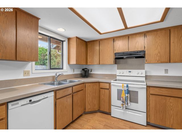 820 Ne 156TH Ave, Vancouver, WA 98684