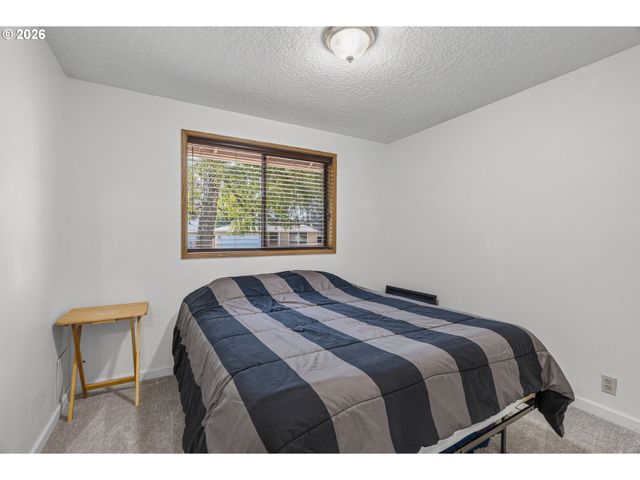 820 Ne 156TH Ave, Vancouver, WA 98684