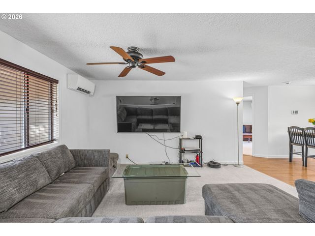 820 Ne 156TH Ave, Vancouver, WA 98684