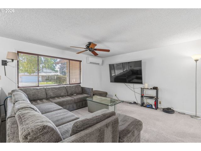 820 Ne 156TH Ave, Vancouver, WA 98684