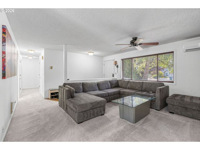 820 Ne 156TH Ave, Vancouver, WA 98684