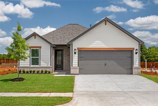 12021 SW 30 Street, Yukon, OK 73099