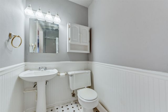 1809 E Grauwyler Road 130, Irving, TX 75061