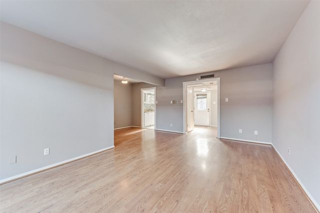 1809 E Grauwyler Road 130, Irving, TX 75061
