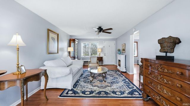 9521 Vista Park Drive, New Haven, IN 46774