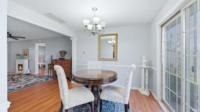 9521 Vista Park Drive, New Haven, IN 46774