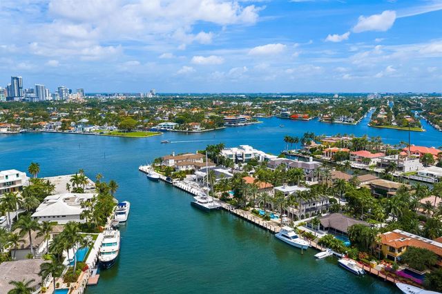 2430 Del Lago Drive, Fort Lauderdale, FL 33316