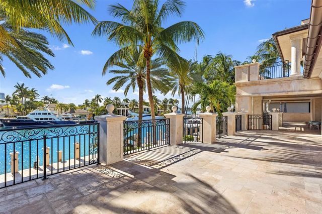 2430 Del Lago Drive, Fort Lauderdale, FL 33316