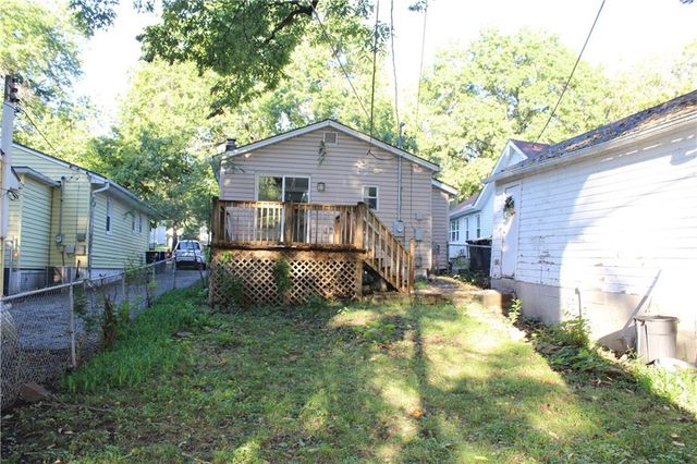 7811 Summit Street, Kansas City, MO 64114
