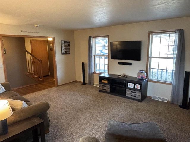 1843 SANDY SPRINGS ROAD, De Pere, WI 54115