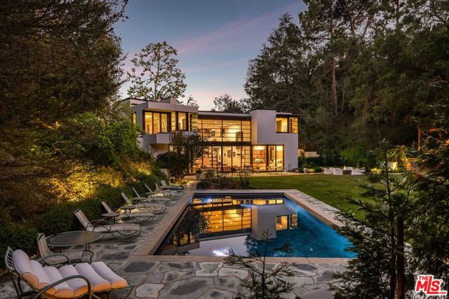 645 Tuallitan Road, Los Angeles, CA 90049