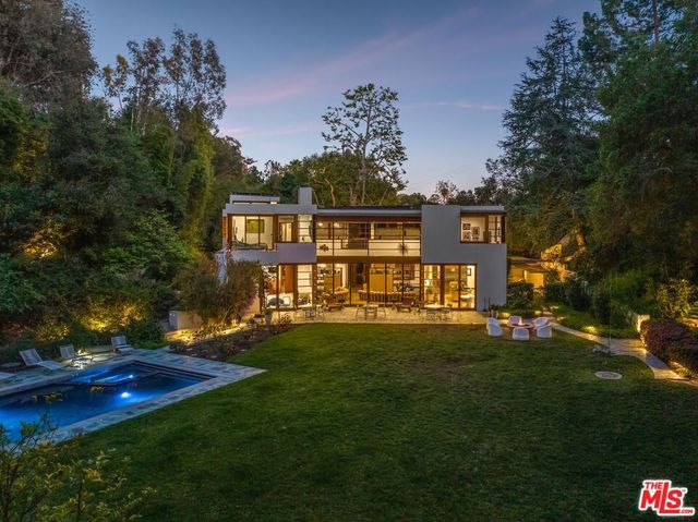 645 Tuallitan Road, Los Angeles, CA 90049