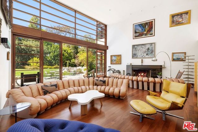 645 Tuallitan Road, Los Angeles, CA 90049