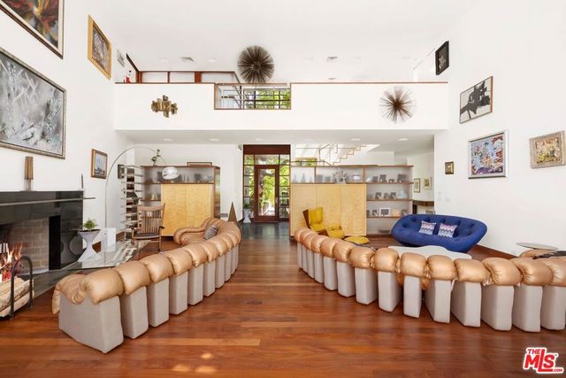 645 Tuallitan Road, Los Angeles, CA 90049