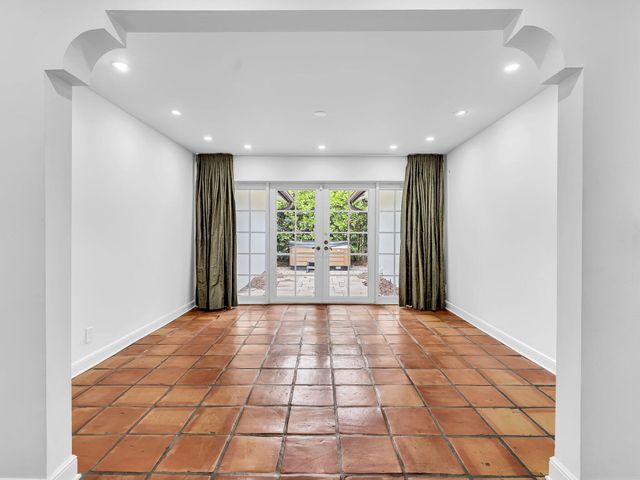 898 Azalea Street, Boca Raton, FL 33486