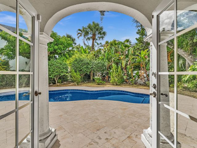 898 Azalea Street, Boca Raton, FL 33486