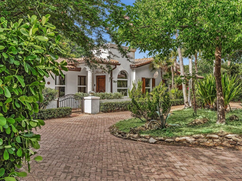 898 Azalea Street, Boca Raton, FL 33486
