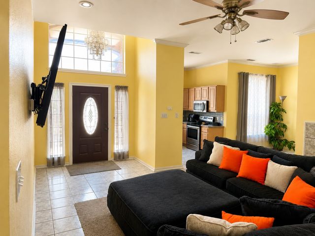 400 S Rockwall Avenue, Terrell, TX 75160