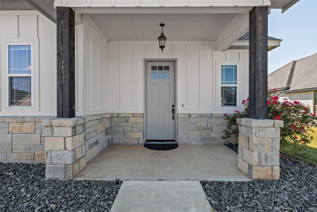 157 Crenshaw Street, Stephenville, TX 76401