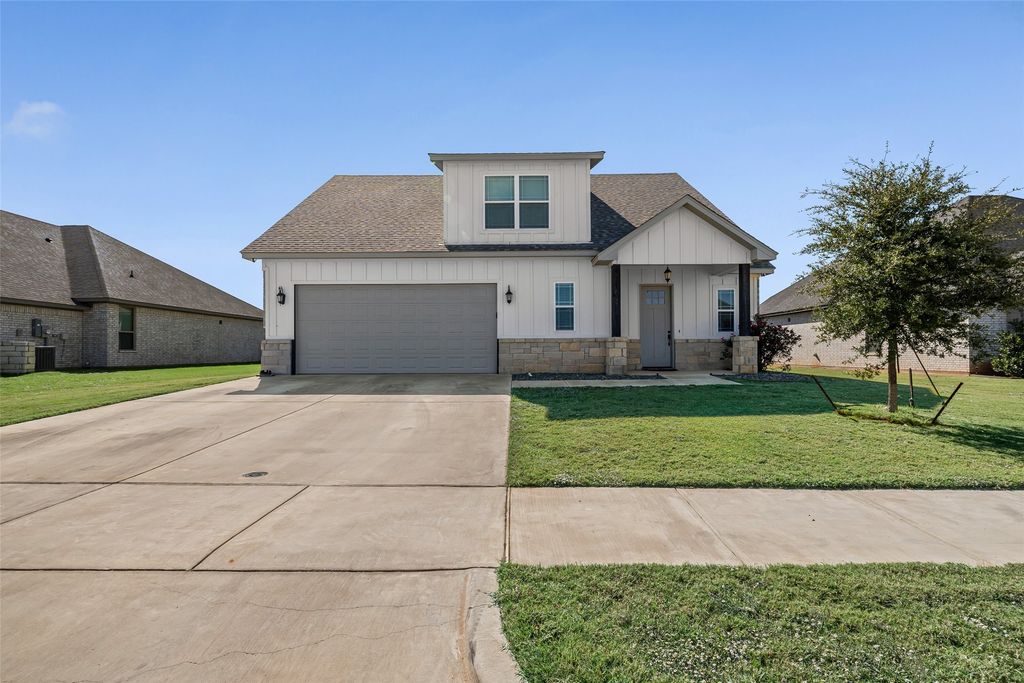 157 Crenshaw Street, Stephenville, TX 76401