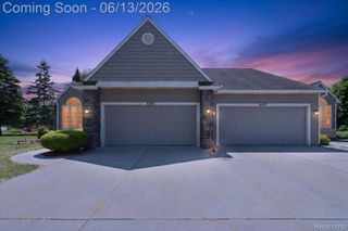 6095 Foxwood Court, Saginaw Charter Township, MI 48638