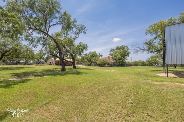4362 Homestead Circle, San Angelo, TX 76905