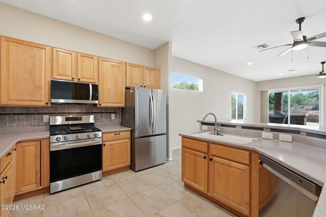 2453 W Hidden View Place, Tucson, AZ 85742