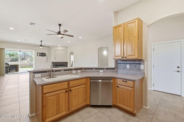 2453 W Hidden View Place, Tucson, AZ 85742