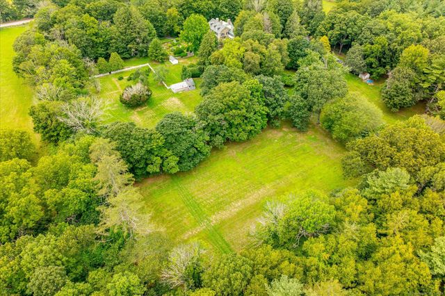 357 Wrights Crossing Road, Pomfret, CT 06259