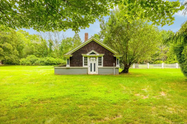 357 Wrights Crossing Road, Pomfret, CT 06259