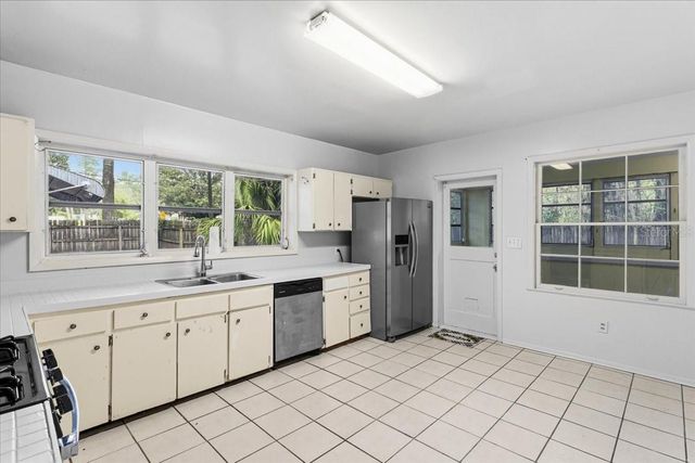 779 NW 37TH STREET, Gainesville, FL 32607