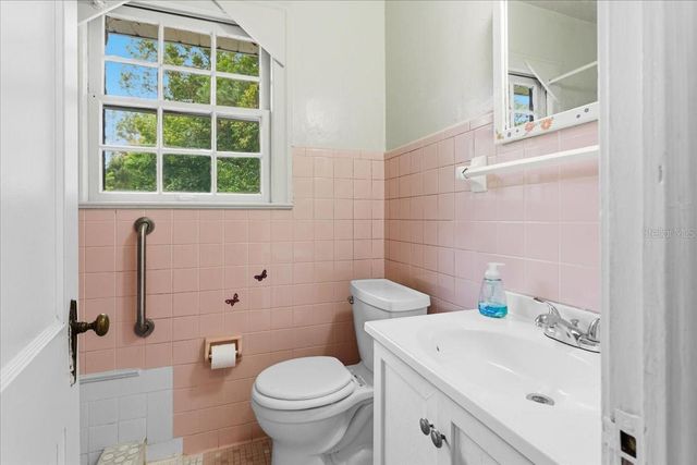 779 NW 37TH STREET, Gainesville, FL 32607