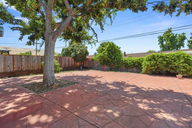 1864 Edsel Drive, Milpitas, CA 95035