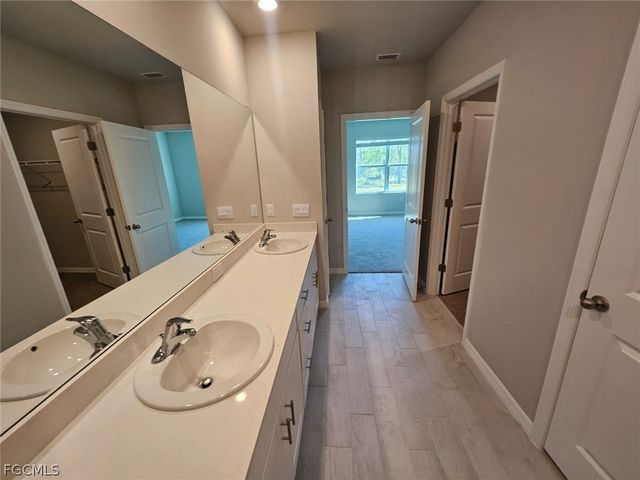 11162 Sunset Preserve DR, Fort Myers, FL 33905