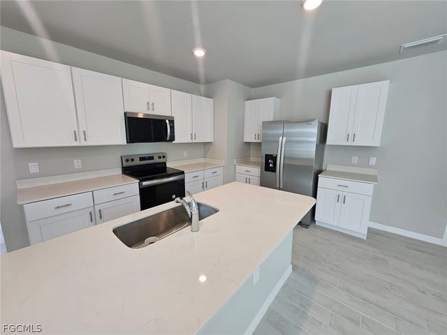 11162 Sunset Preserve DR, Fort Myers, FL 33905