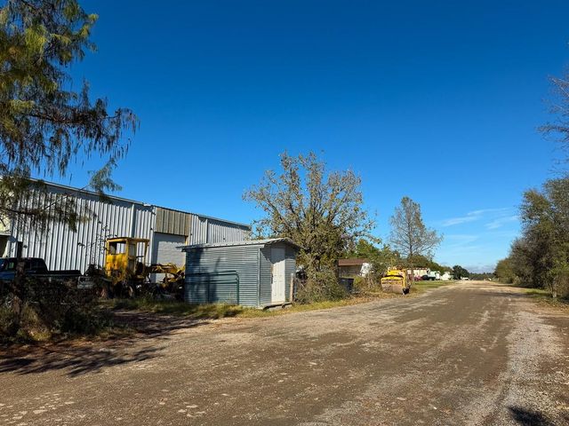 1658 State Highway 75 N, Huntsville, TX 77320