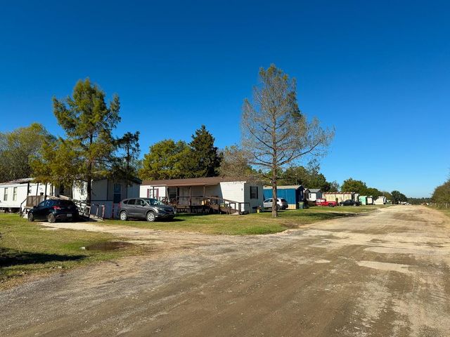 1658 State Highway 75 N, Huntsville, TX 77320