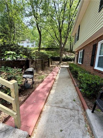 3123 Destin Circle, Snellville, GA 30078