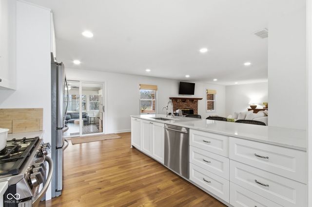 12737 Wembly Road, Carmel, IN 46033