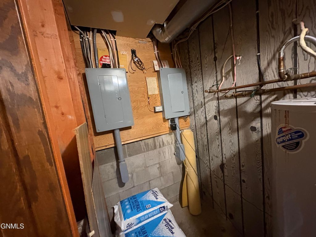 21 6th Avenue NW, LaMoure, ND 58458 photo 20