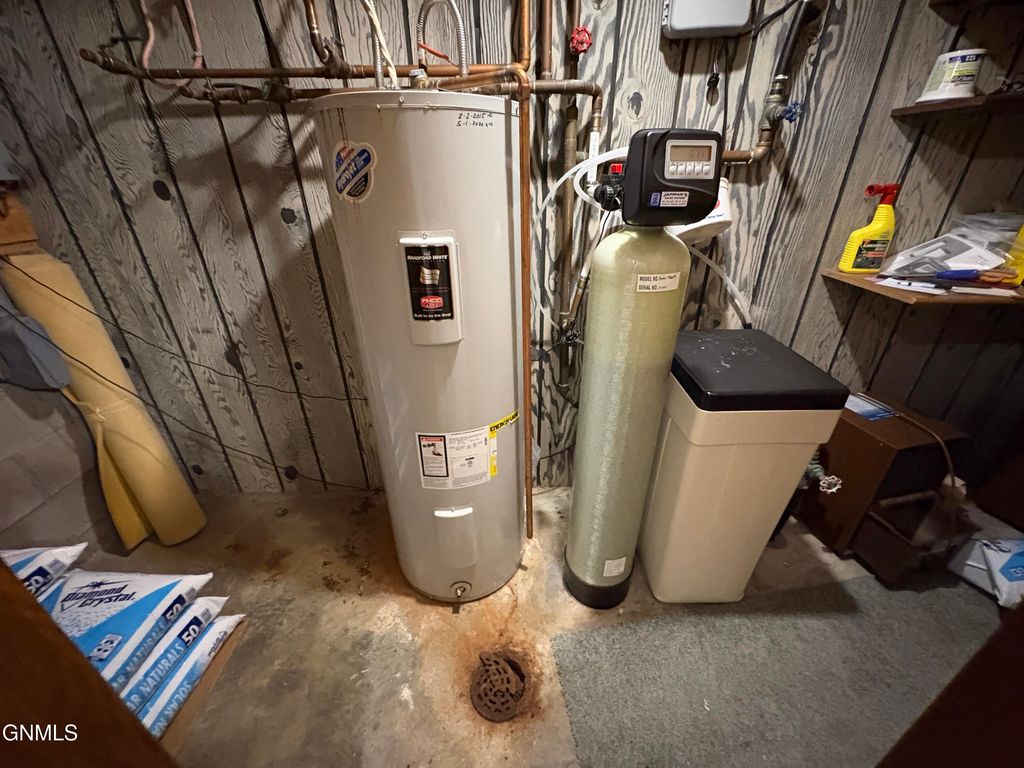 21 6th Avenue NW, LaMoure, ND 58458 photo 29