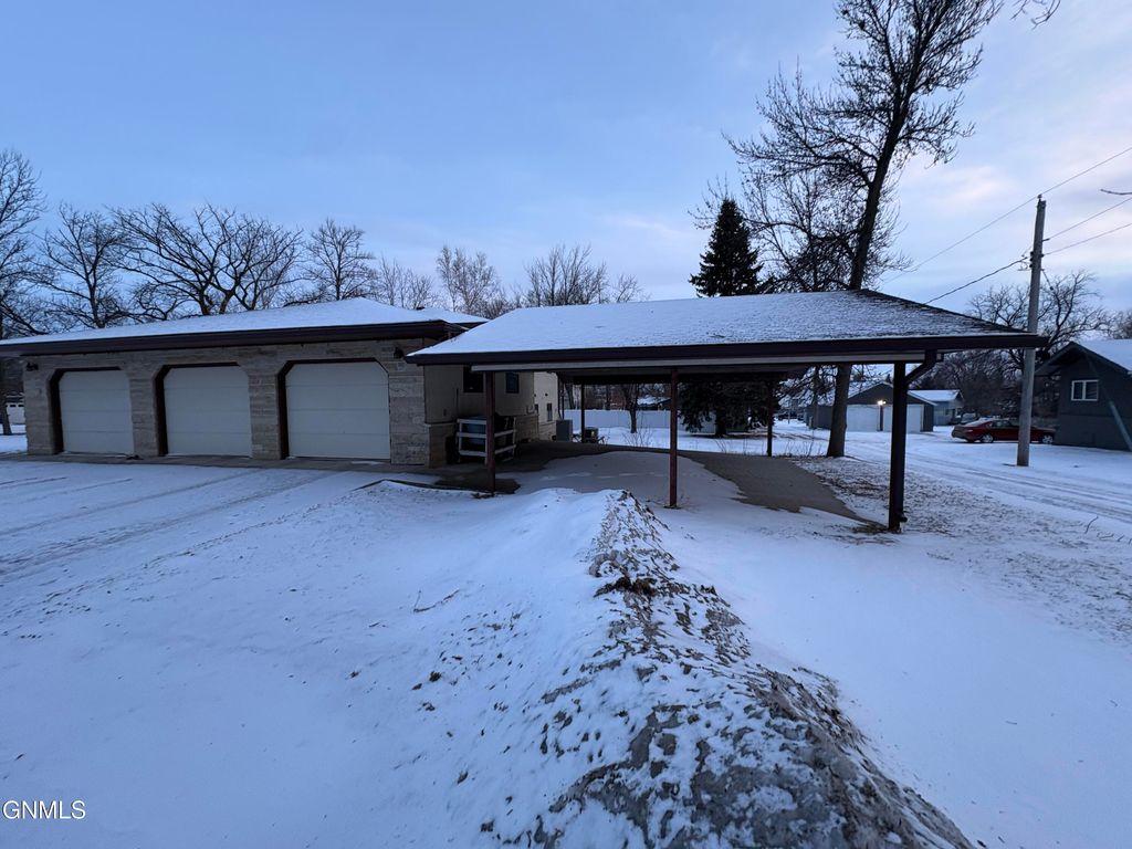 21 6th Avenue NW, LaMoure, ND 58458 photo 33