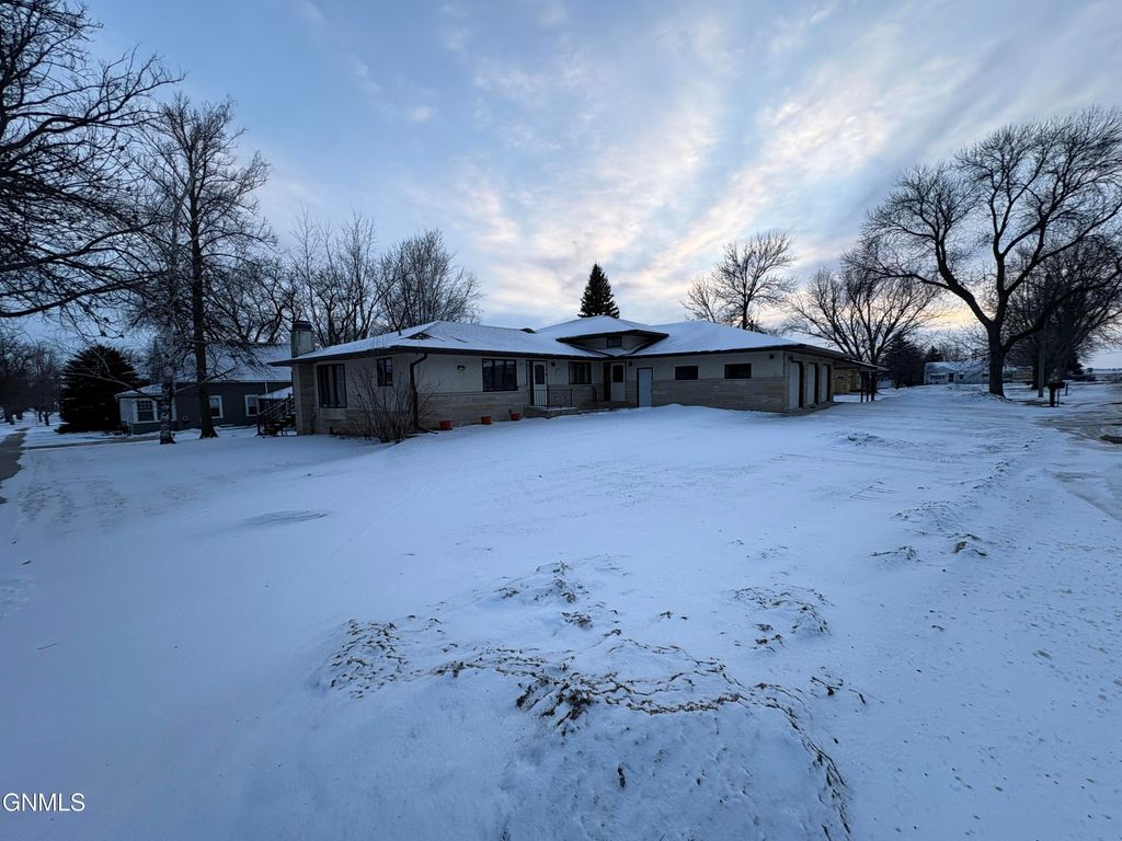 21 6th Avenue NW, LaMoure, ND 58458 photo 40