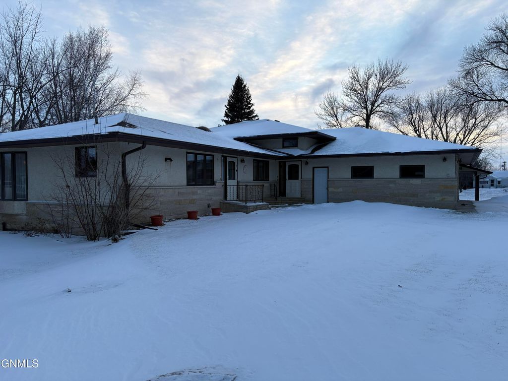 21 6th Avenue NW, LaMoure, ND 58458 photo 42