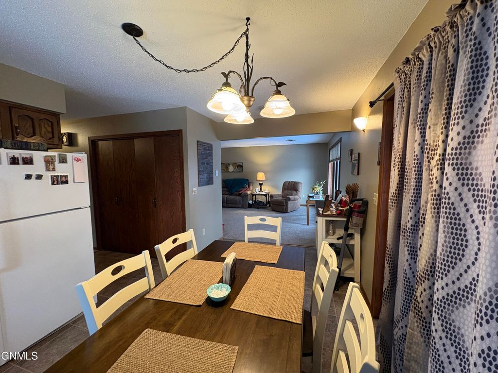 21 6th Avenue NW, LaMoure, ND 58458 photo 6