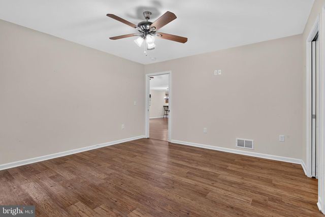 187 WAYPOINT DR, Lancaster, PA 17603
