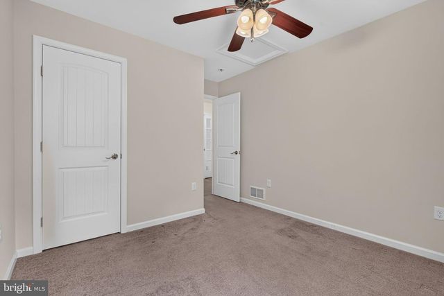 187 WAYPOINT DR, Lancaster, PA 17603